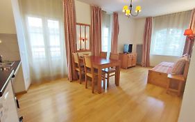 Zénitude, T3, centre Luchon, wifi, casier à skis, ascenseur, 6 personnes